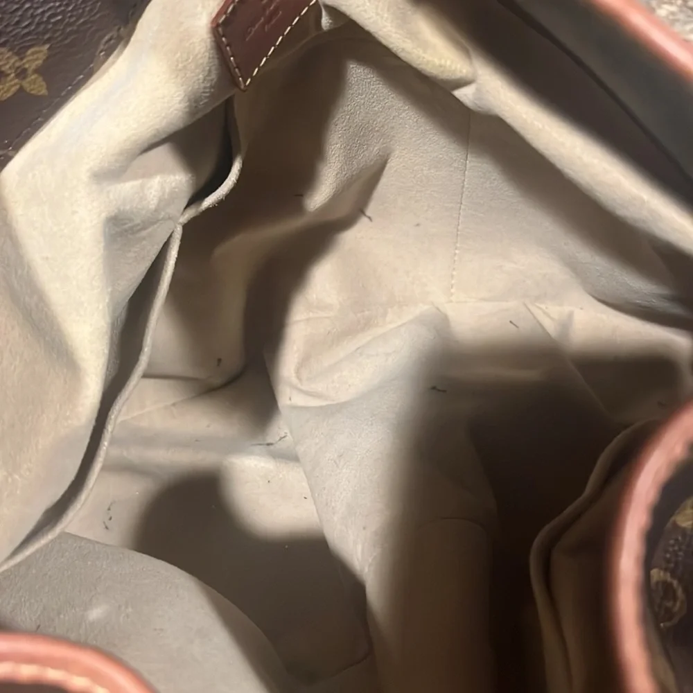 Authentic 🌺LOUIS VUITTON Artsy MM Monogram LV Hobo Shoulder bag - Picture 5 of 9